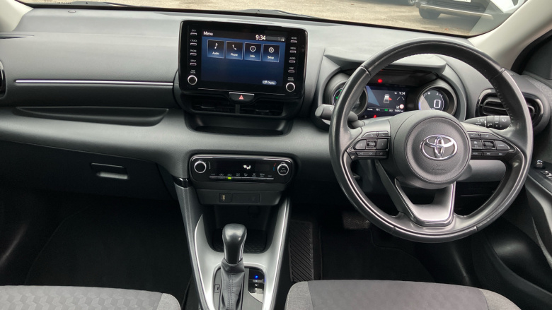 Toyota Yaris 1.5 Hybrid Design 5dr CVT Hybrid Hatchback